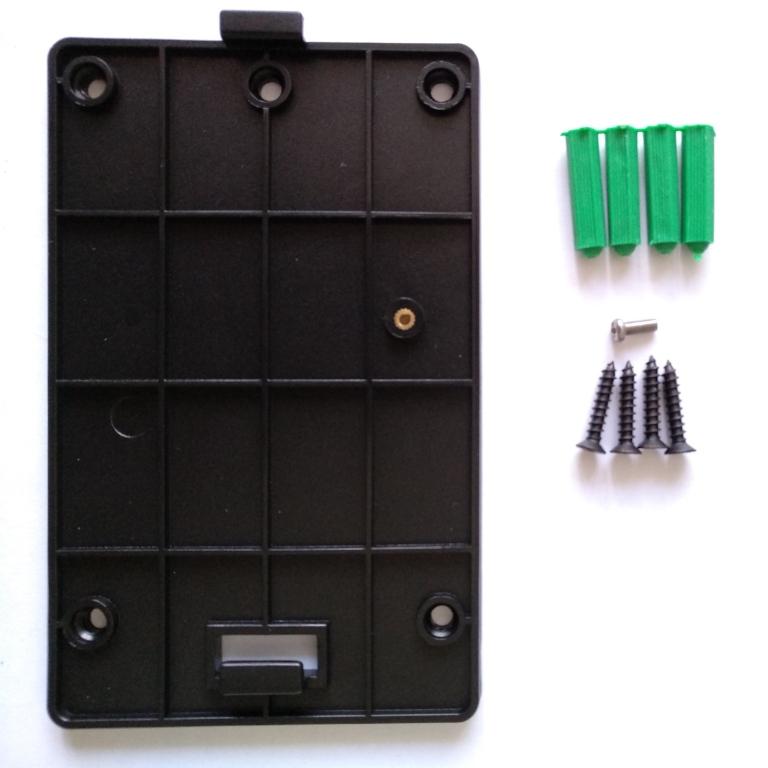 Монтажна панель для захисту від крадіжок призначена для накладної установки аромамашини oasis 2.1. Корпус панелі виготовлений із твердої пластмаси. Після встановлення аромамашини на панель вона фіксується кріпильним гвинтом зсередини корпусу, що унеможливлює зняття і крадіжку аромамашини в громадських місцях.